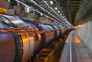 Participan científicos BUAP en reactivación del Gran Colisionador de Hadrones