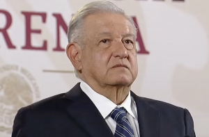 AMLO confirma que el INE le ordenó bajar otra mañanera por pedir a normalistas no manifestarse en mítines de Sheinbaum