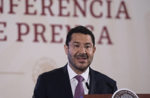 MARTI BATRES JEFE DE GOBIERNO DE LA CDMX SUSTITUTO