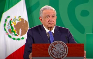 AMLO arremete contra el INE por caso Macedonio y Morón