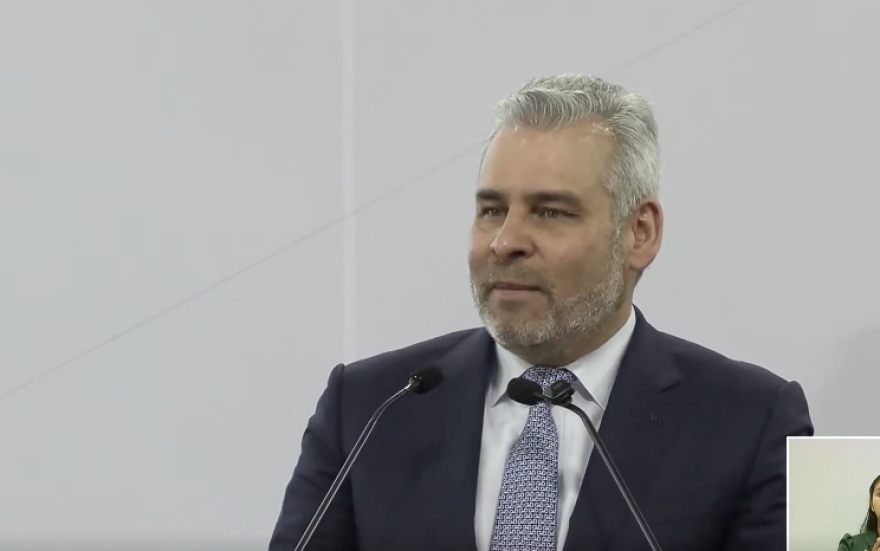 Gobernador morenista de Michoacán culpa a Calderón y a EPN por lo que sucede en Michoacán