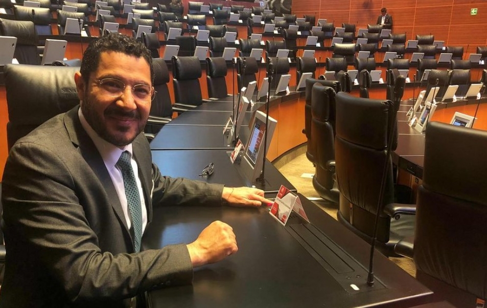 Martí Batres en la Cámara de Senadores