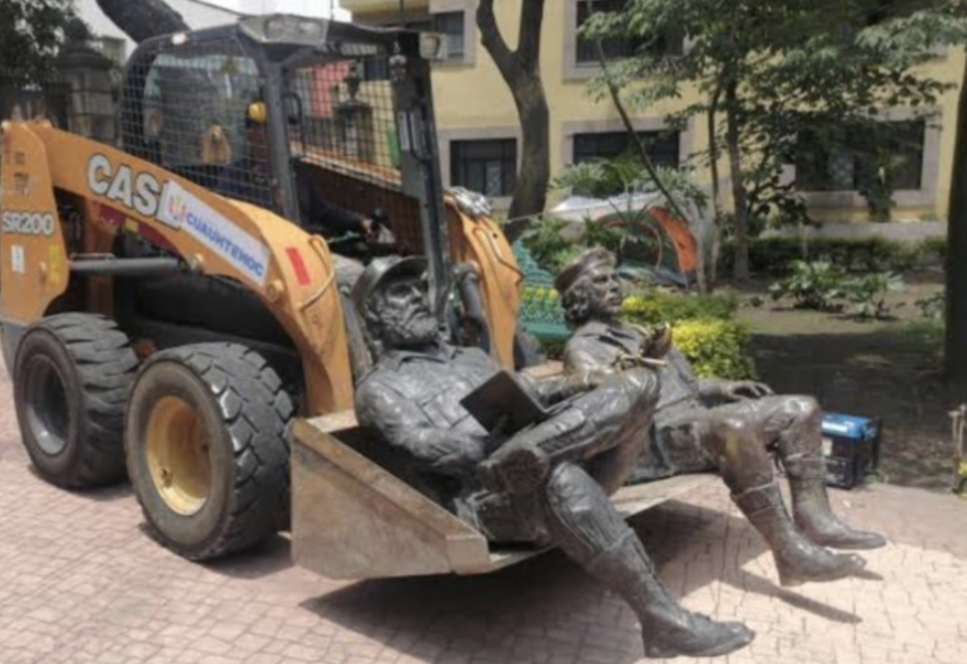 Embajador de Cuba en México reacciona al retiro de estatua de Fidel Castro y Che Guevara: “la verdadera Revolución no es de piedra ni bronce”