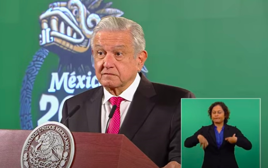 AMLO aplaude llegada de Pablo Gómez a la UIF: "es incorruptible"