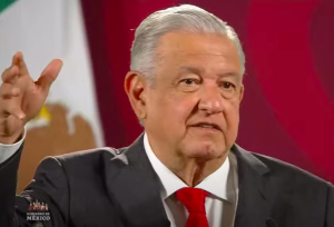 AMLO presume que desayunará “Tlayudas” y califica de “fifís” a críticos