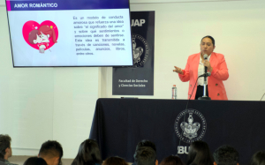 Facultad de derecho organiza conferencia y actividades para prevenir violencia de género