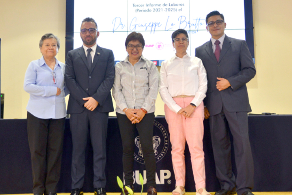 Lilia Cedillo Ramírez asistió al Tercer Informe de Labores del Instituto de Ciencias Sociales y Humanidades de la BUAP