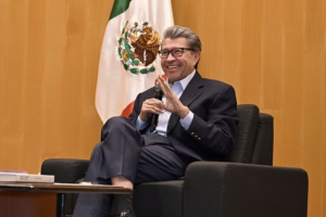 Monreal recomienda a jóvenes ser “humildes” si van a entrar a la política y al servicio público: “No puedes ser ni arrogante ni soberbio”