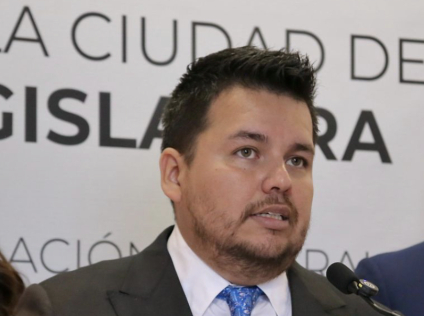 PAN exhibe crisis de robo de equipaje en el AICM