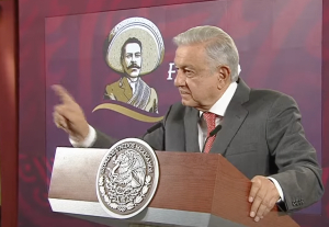 AMLO atribuye campaña negra contra Américo Villarreal por los narco bloqueos en Tamaulipas