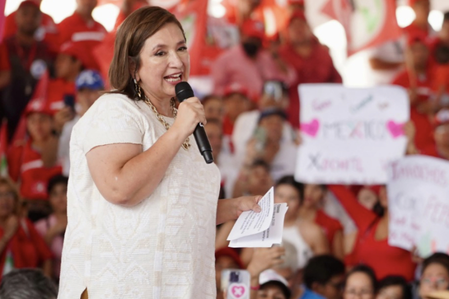 Xóchitl Gálvez va por mejora salarial para la base magisteral; de llegar a la presidencia ganarán como mínimo 20 mil pesos