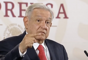 AMLO califica como “mal hecha” la ivestigación de Ayotzinapa: “tenemos sospechas de acuerdos políticos con organismos de DD.HH. y con abogados de los papás de estudiantes”, dice