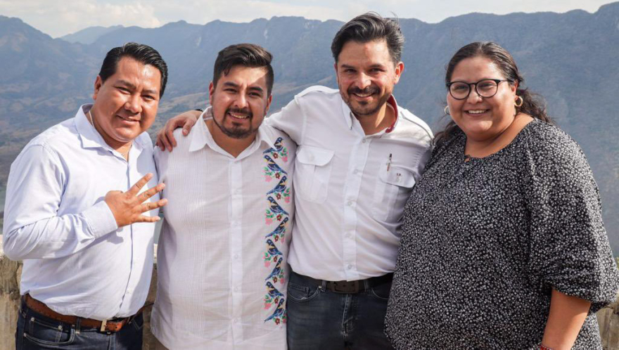 Alfredo Vázquez, Guillermo Santiago, Zoé Robledo y Citlalli Hernández