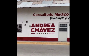Exhiben a Andrea Chávez por continuar promoción personalizada en consultorios médicos ignorando instrucciones de Sheinbaum