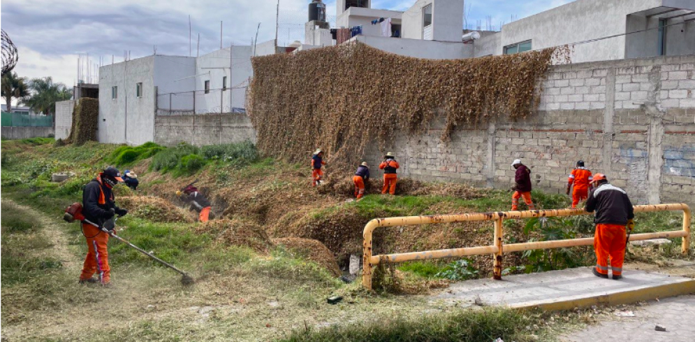 OOSL realiza mantenimiento en barrancas de la ciudad