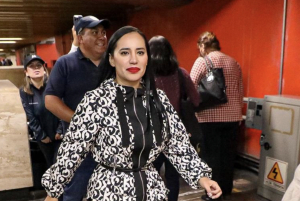 Sandra Cuevas recorre estaciones del Metro CDMX: “El servicio dejó de ser de calidad”