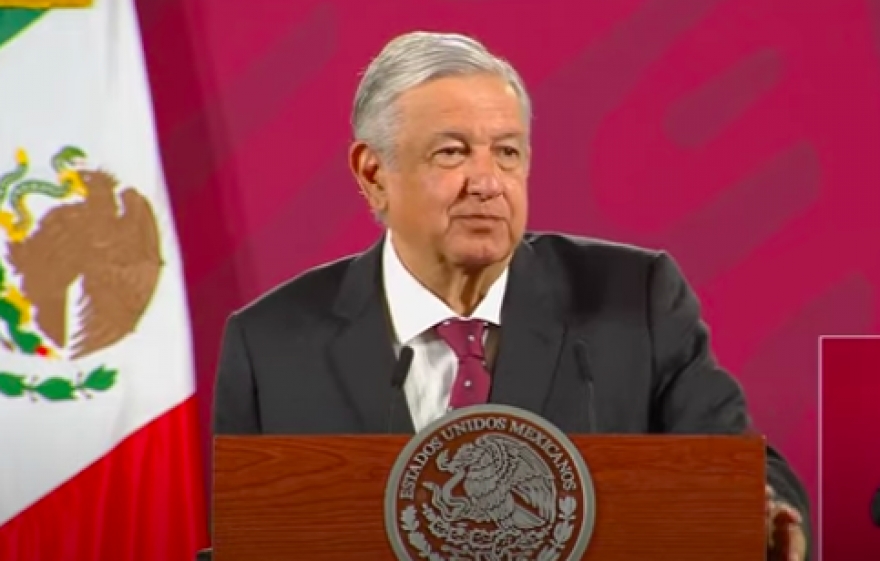 Asegura AMLO que fallecimientos por COVID-19 van a la baja