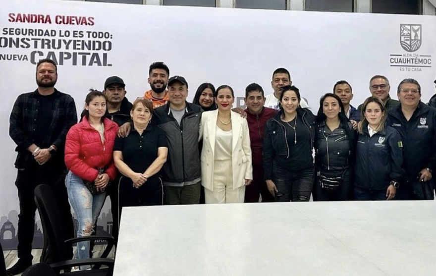 Sandra Cuevas anuncia reconstrucción de bodegas dañadas tras incendio en Tepito