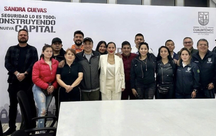 Sandra Cuevas anuncia reconstrucción de bodegas dañadas tras incendio en Tepito