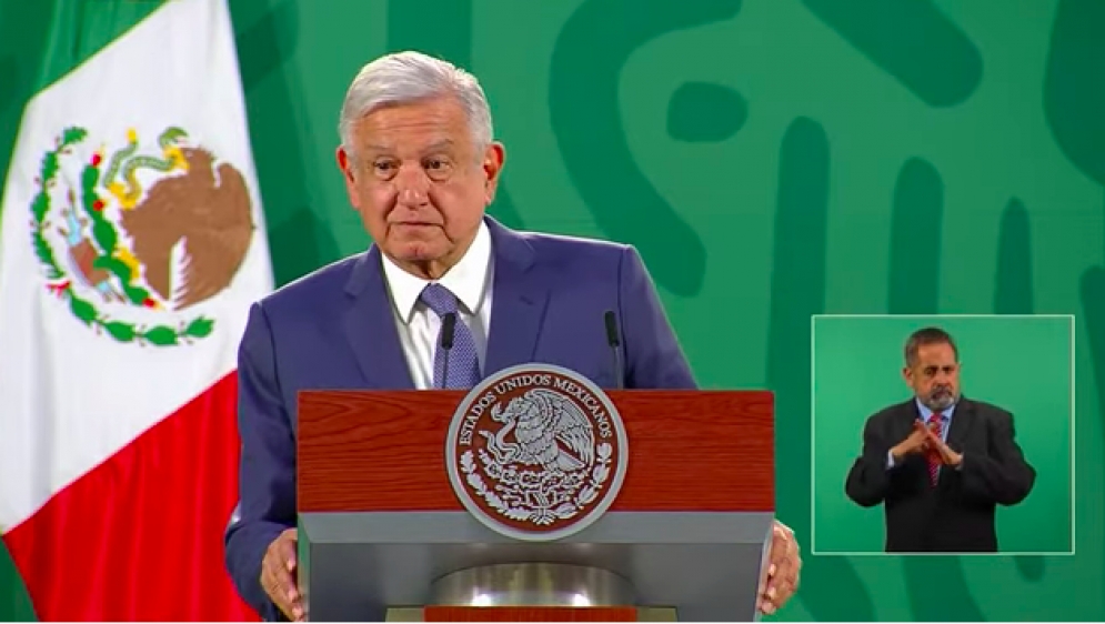 Me voy a vacunar para disipar dudas en 15 o 20 días: AMLO