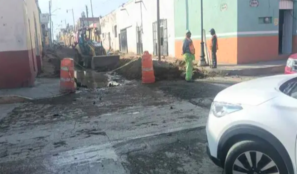 CAPAMH atiende reportes y refuerza el mantenimiento permanente de la red de agua potable