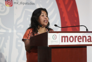Diputada de Morena acusa “acuerdos en lo oscurito” de legisladores de la 4T para proteger a EPN