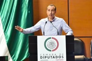 Mario Riestra solicita licencia en la Cámara de Diputados para ir en busca de la alcaldía de Puebla