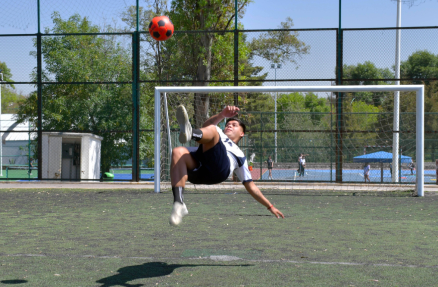 Convocan a estudiante BUAP al Street Soccer Tournament Wroclaw Cup 2026