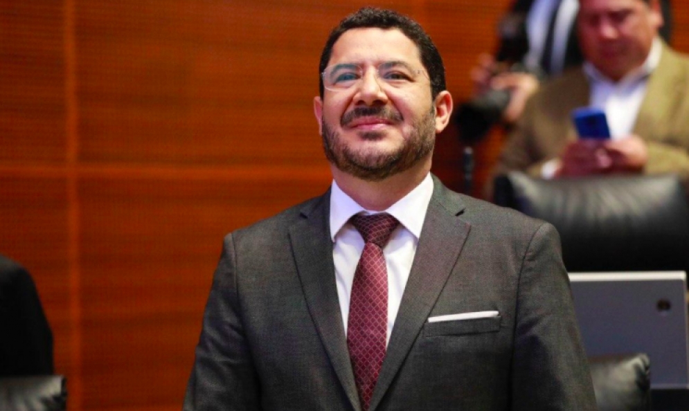 Martí Batres presenta iniciativa para silenciar a consejeros del INE en periodo electoral