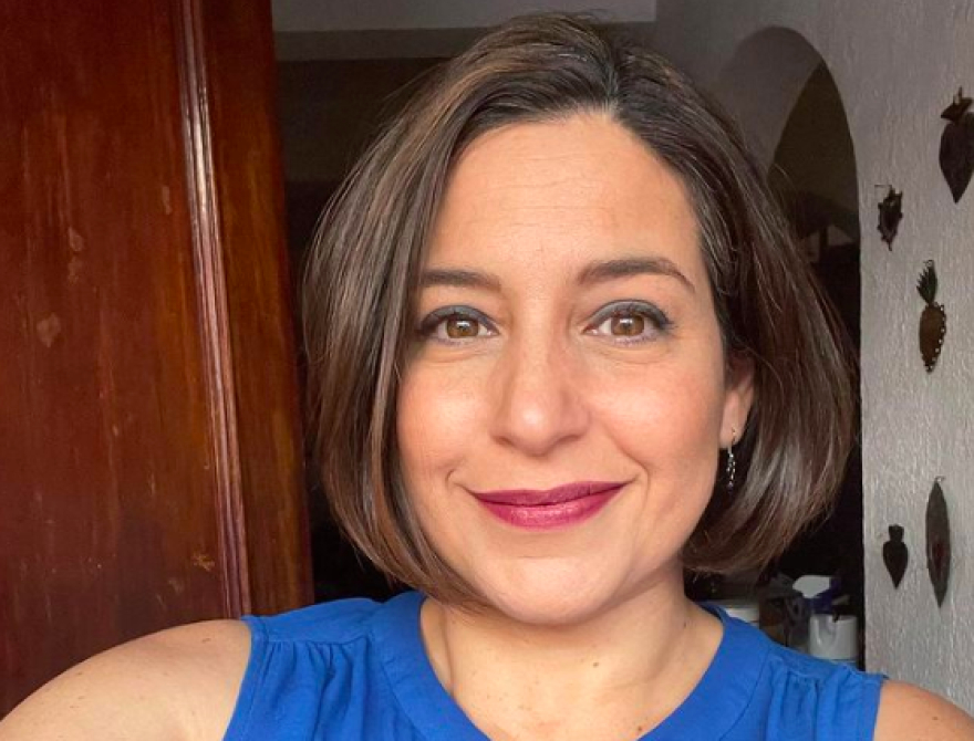 ¿Qué tiene de relevante el dinero que pueda tener invertido Loret?: cuestiona Tiaré Scanda a AMLO