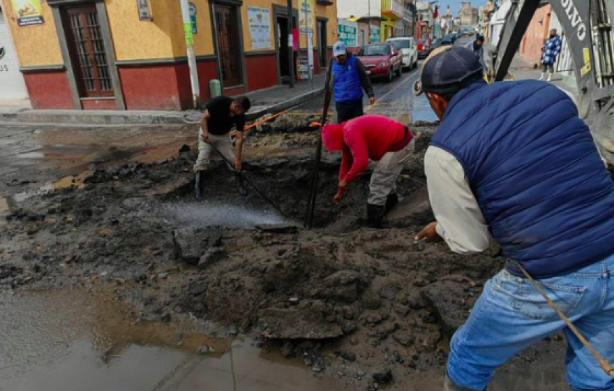 Capamh realiza trabajos de atención y mantenimiento a la red de agua potable en diversos puntos de Huamantla