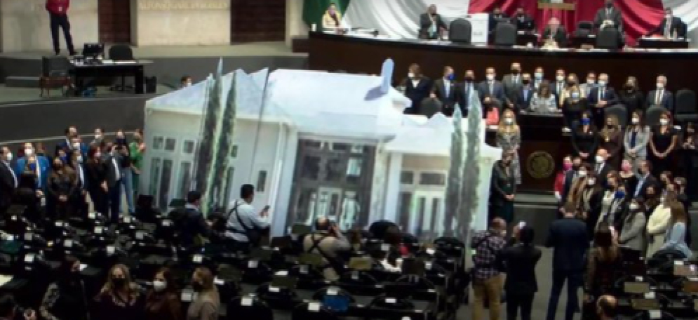 Diputados de Morena abandonaron el Congreso al grito de “corruptos” por parte del PAN