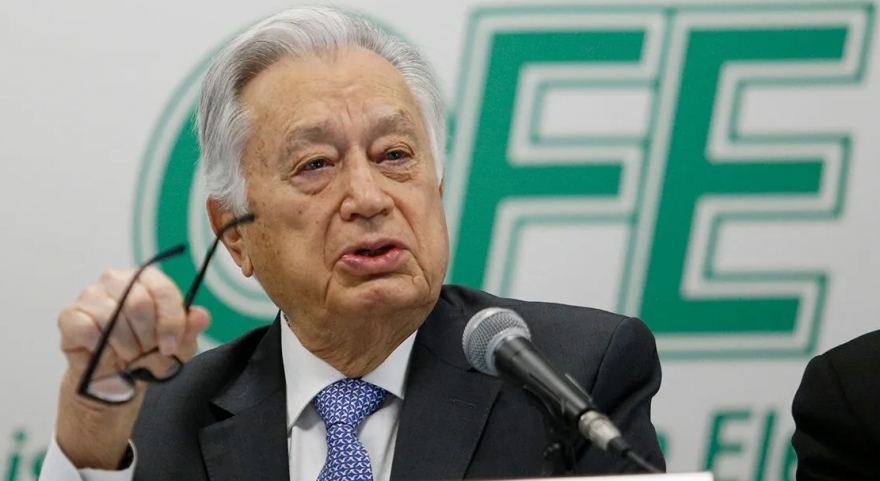 Manuel Bartlett, director de CFE