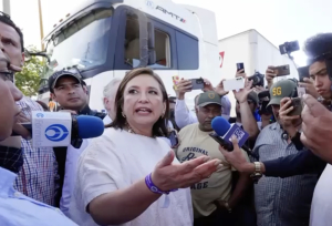 Xóchitl Gálvez se reúne con productores del campo inconformes con la 4T; promete devolver apoyos al campo que eliminó Morena