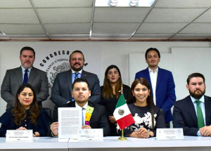 Panistas en la CDMX exigen disculpas de Morena por calificar como “falso mexicano” a diputado migrante