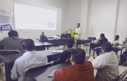 Realizan capacitaciones a concesionarios para adherirse a la plataforma 'Tlaxi'
