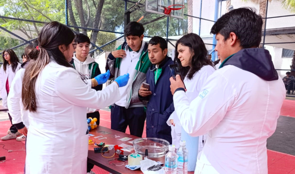 ICUAP recibe a estudiantes del Cecyte y del Tecnológico de Tecomatlán