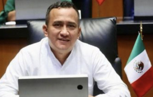 Senador de morena que fungió como promotor del Tren Interoceánico acusa que del dictamen de la FGR sólo buscan politizar la tragedia