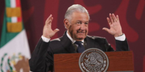 Nos conviene producir nuestros combustibles: AMLO