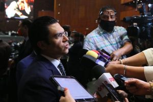 Jorge Romero confirma que la 4T aplazó la discusión de la Reforma Eléctrica porque no cuentan con los votos