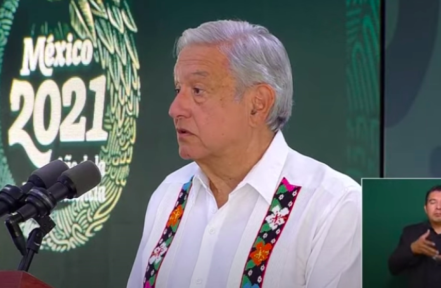 “Son chicanadas”, dice AMLO al INE sobre suspensión de consulta
