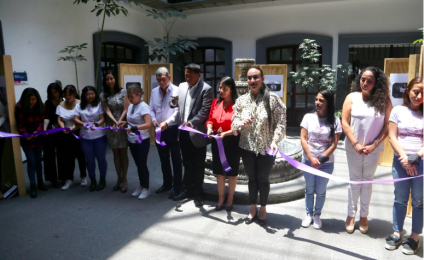 Inauguran exposición "Voces de la Violencia Vicaria"