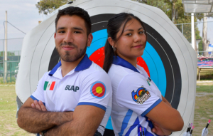 Destacan estudiantes BUAP en competencia internacional de tiro con arco