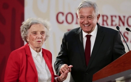 Elena Poniatowska con AMLO