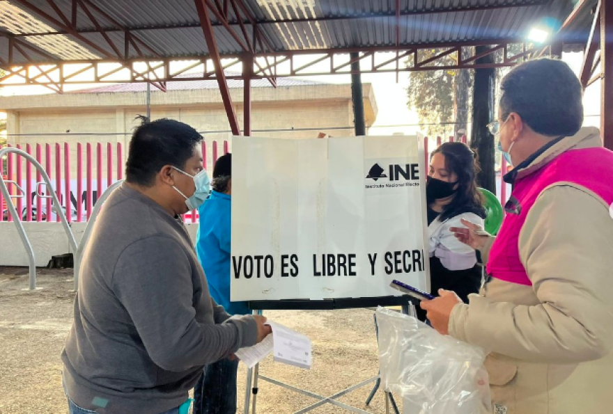 Morena recorta presupuesto para consultas populares y transparencia en materia electoral