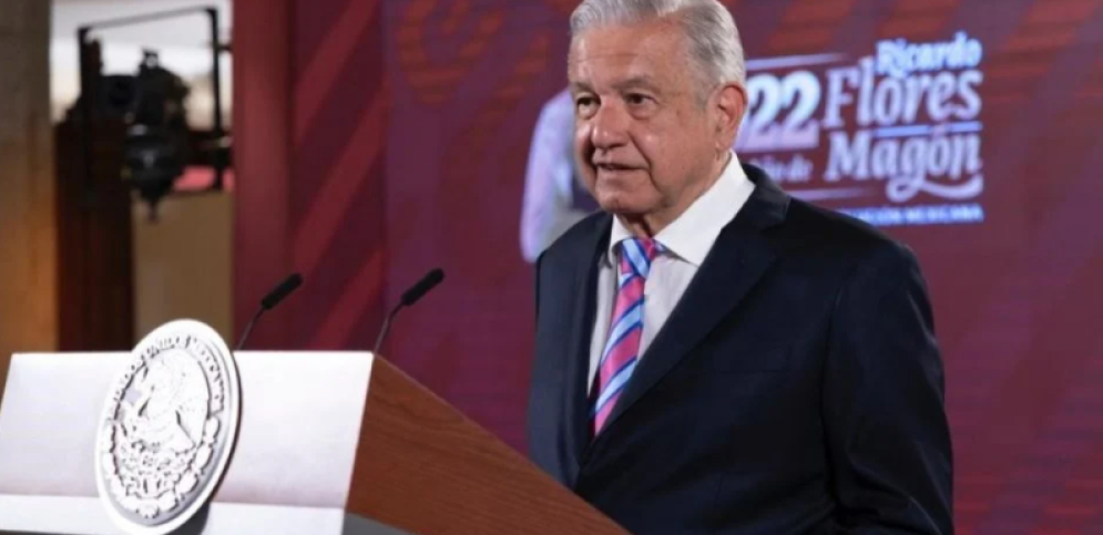 AMLO reacciona entre risas al Washington Post y su petición a Joe Biden para llamarle la atención