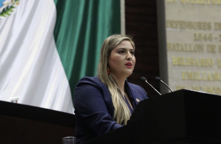Morena busca inscribir en la RENAPO a migrantes extranjeros ilegales