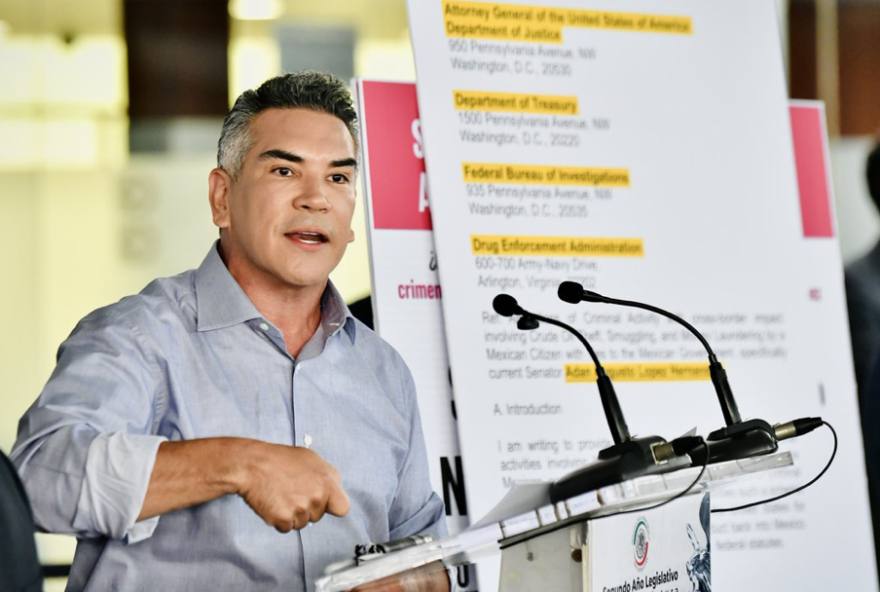 Por presuntos vínculos con el narco PRI denuncia ante la DEA y el FBI a Adán Augusto