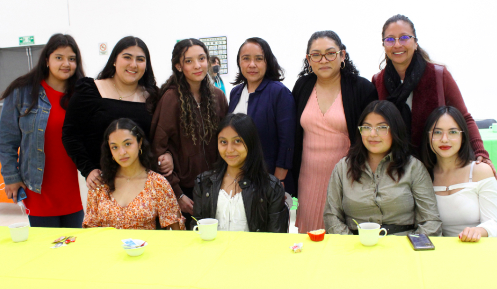 Alumnas de la BUAP acuden al Global Womens Breakfast GWB 2023