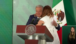 AMLO respalda a Marina del Pilar tras ola de violencia en Baja California